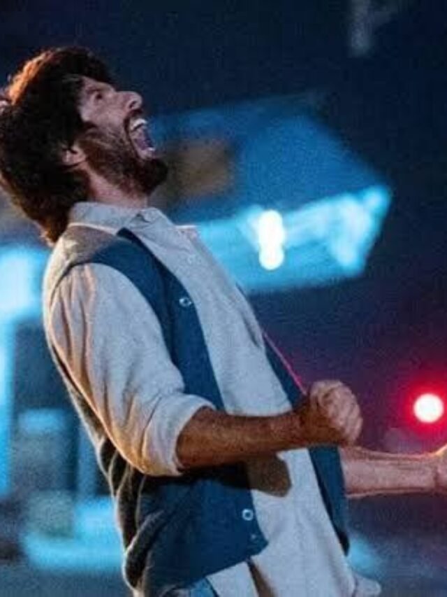 Jersey Movie Review : Shahid Kapoor Hits It Out Of The Park